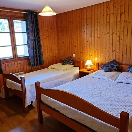 Genepi Apartment